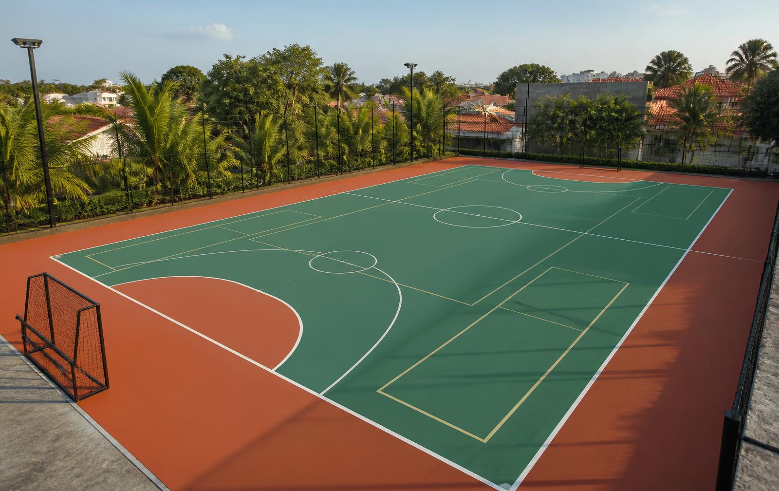 Lapangan olahraga dengan pelapis akrilik
